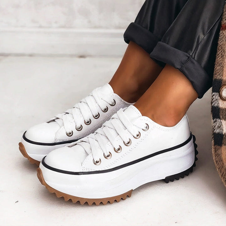 LIZZY™ | Pain Relieving Sneakers