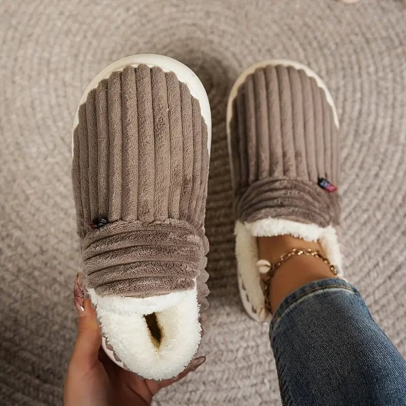 LOLA™ | Cozy Unisex Slippers