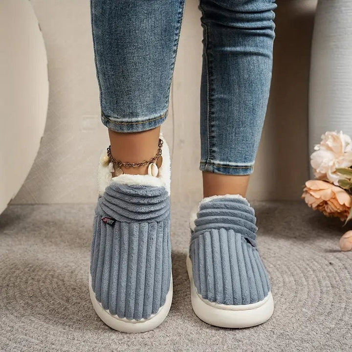 LOLA™ | Cozy Unisex Slippers