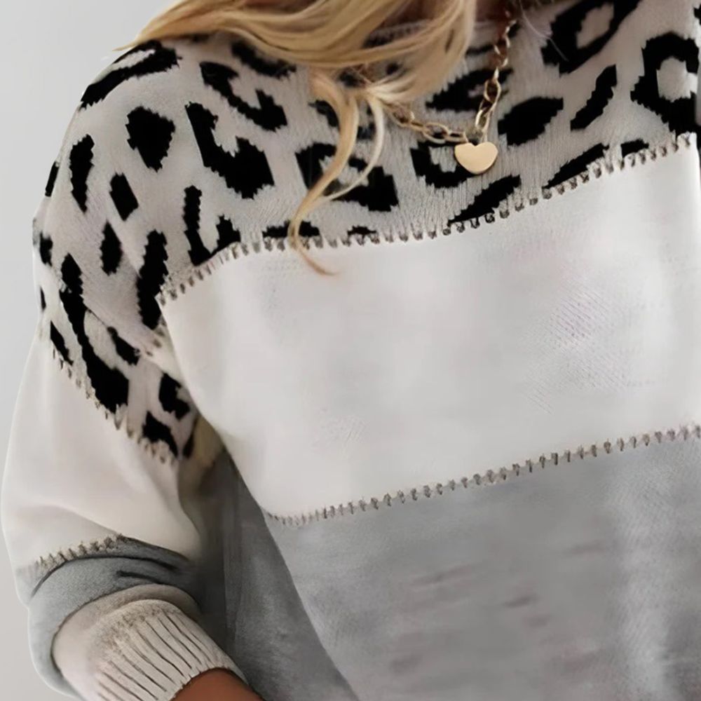 SAVANNAH™ | Leopard Print Casual Sweater