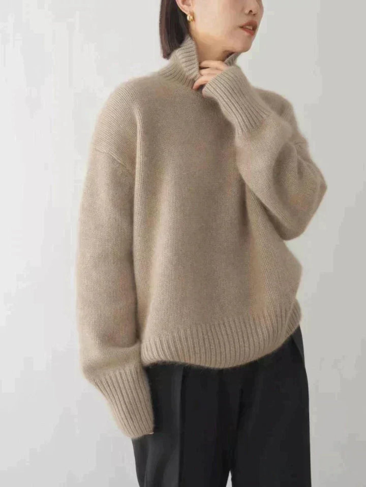 BELLA™ | Cashmere Turtleneck