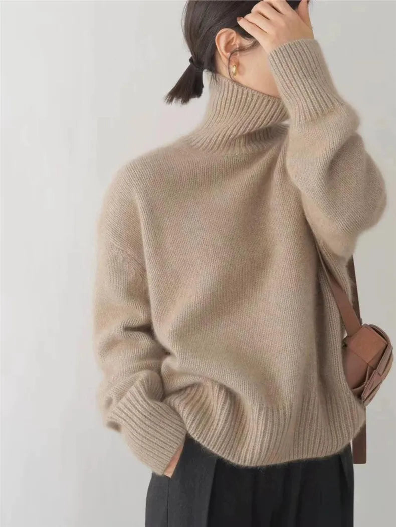 BELLA™ | Cashmere Turtleneck