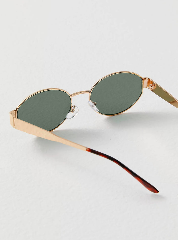 SORELLE™ | Elegant Sunglasses With UV400