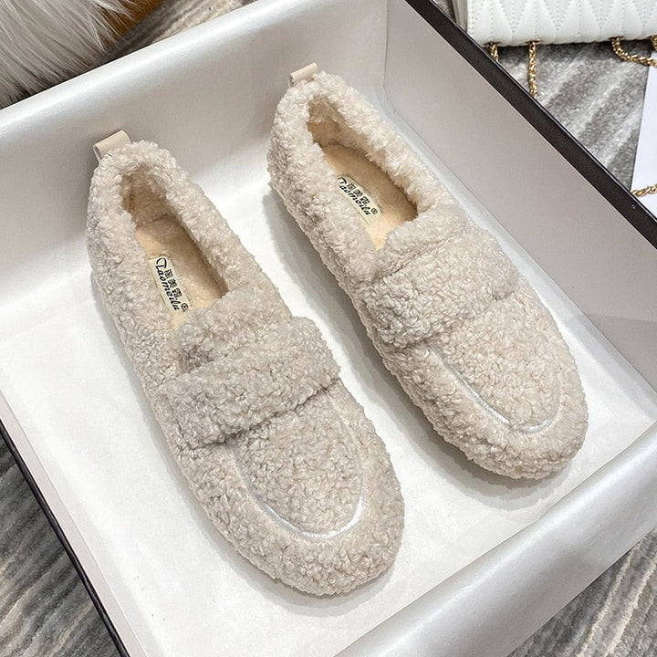 GIA™ | Plush Slippers