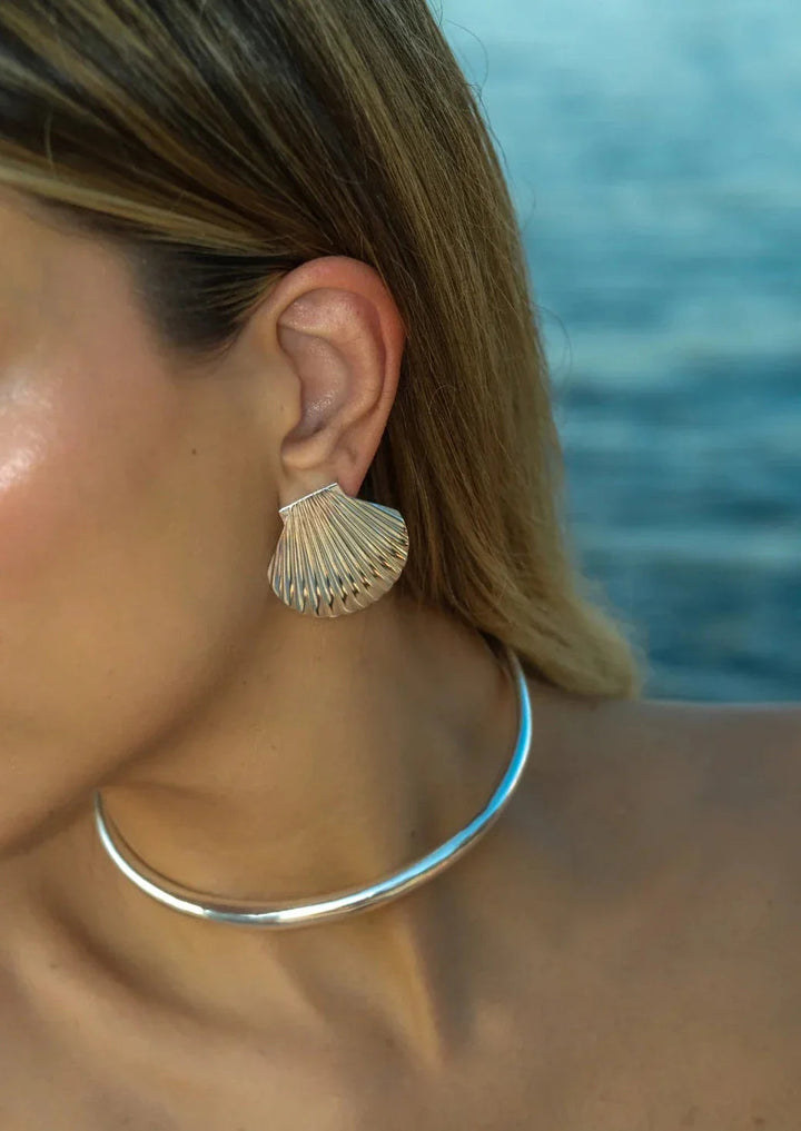 HAZEL™ | Seashell Studs