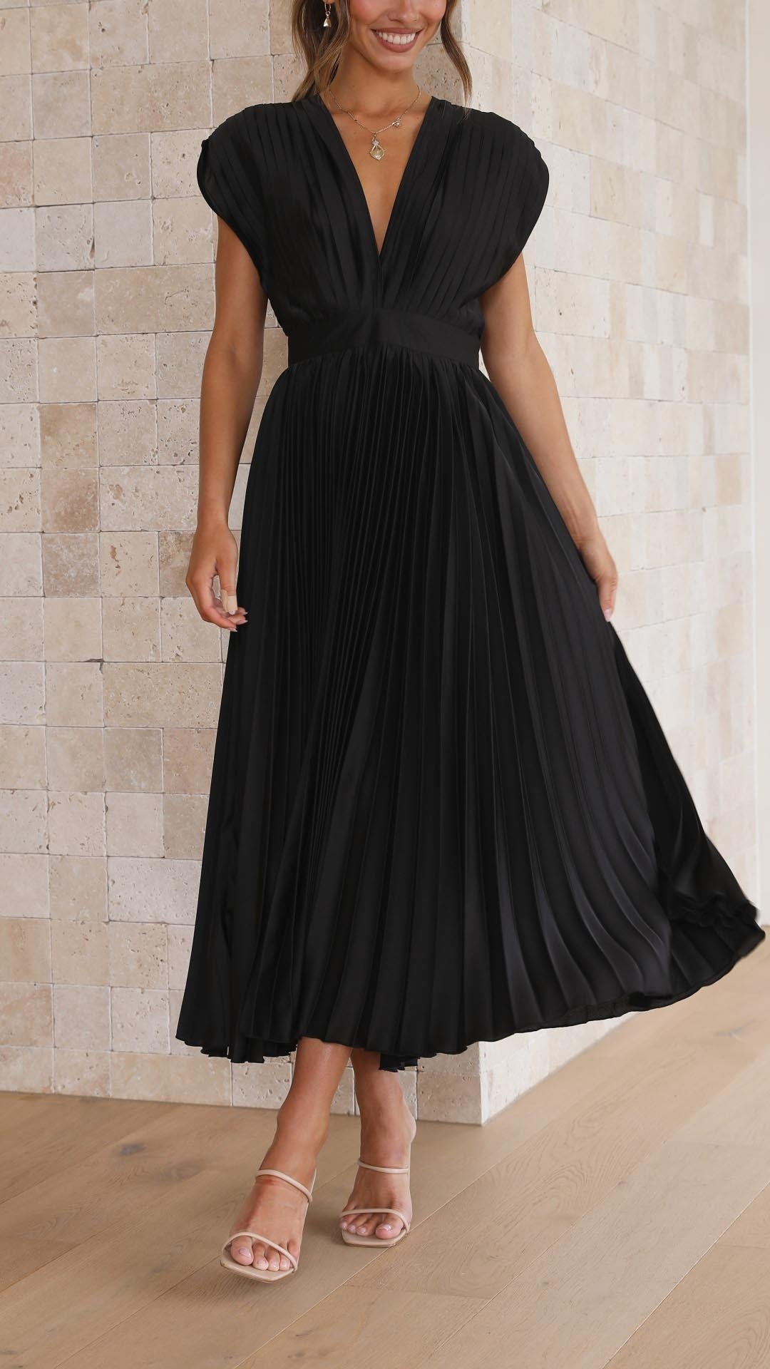 SIENNA™ | Elegant Party Dress with Plunging V-Neckline