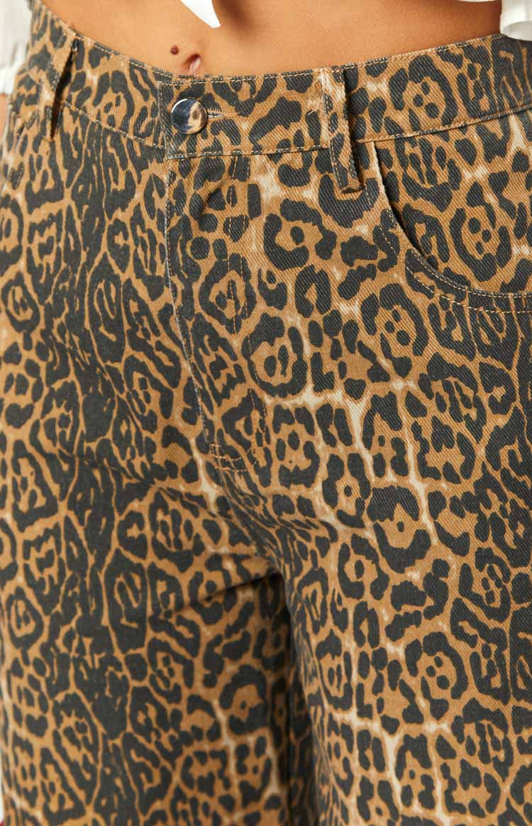 SERENA™ | Leopard Print Straight Fit Jeans