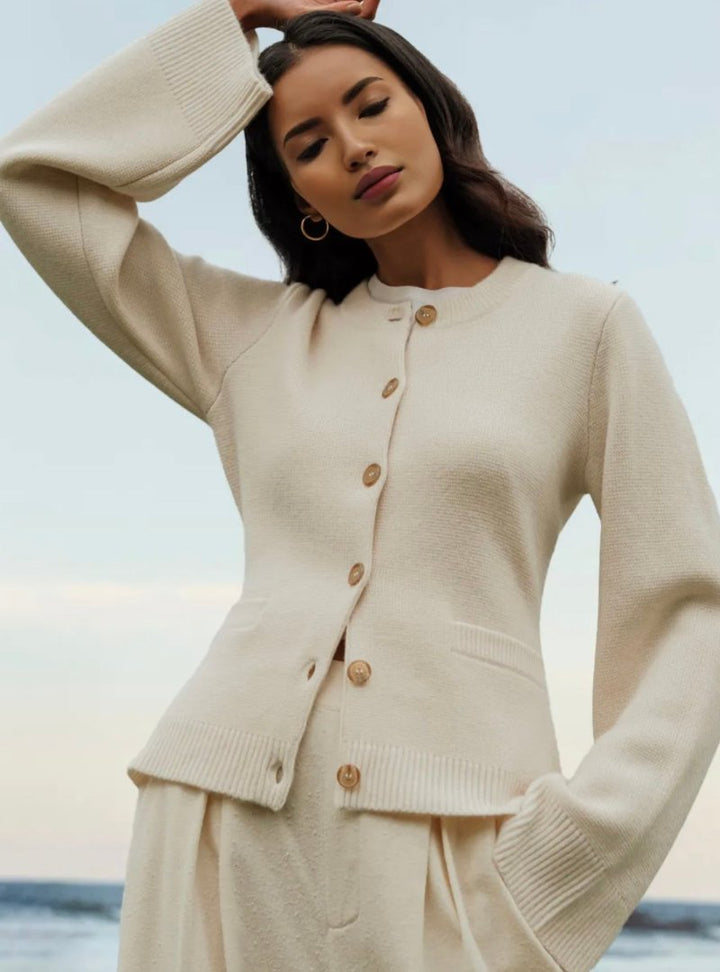 LINDA™ | Cardigan with Button Closure and Elegant Cut