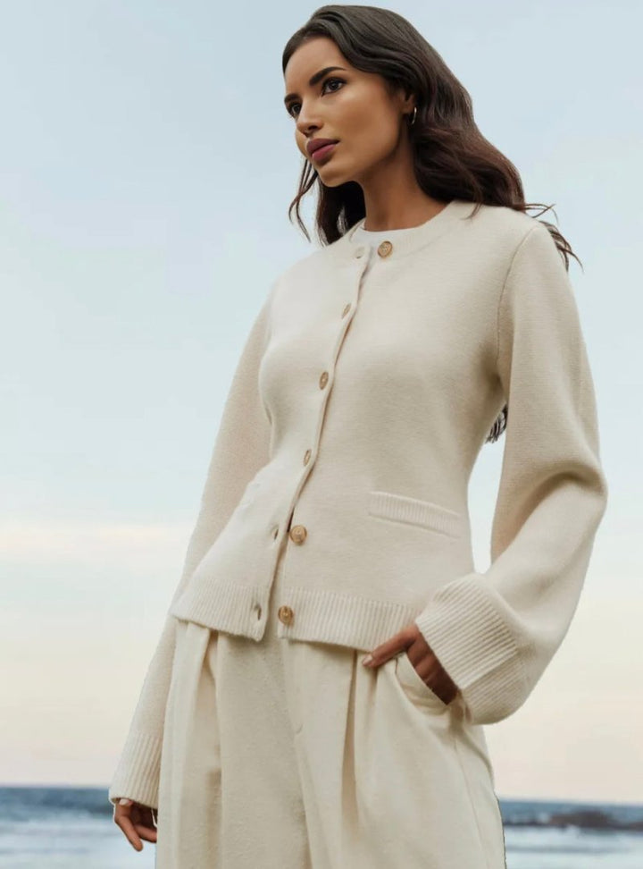 LINDA™ | Cardigan with Button Closure and Elegant Cut