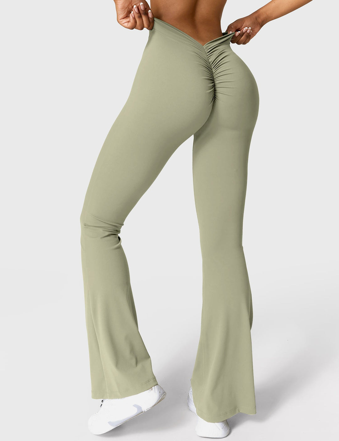 DAZE™ | V-back Flare Leggings