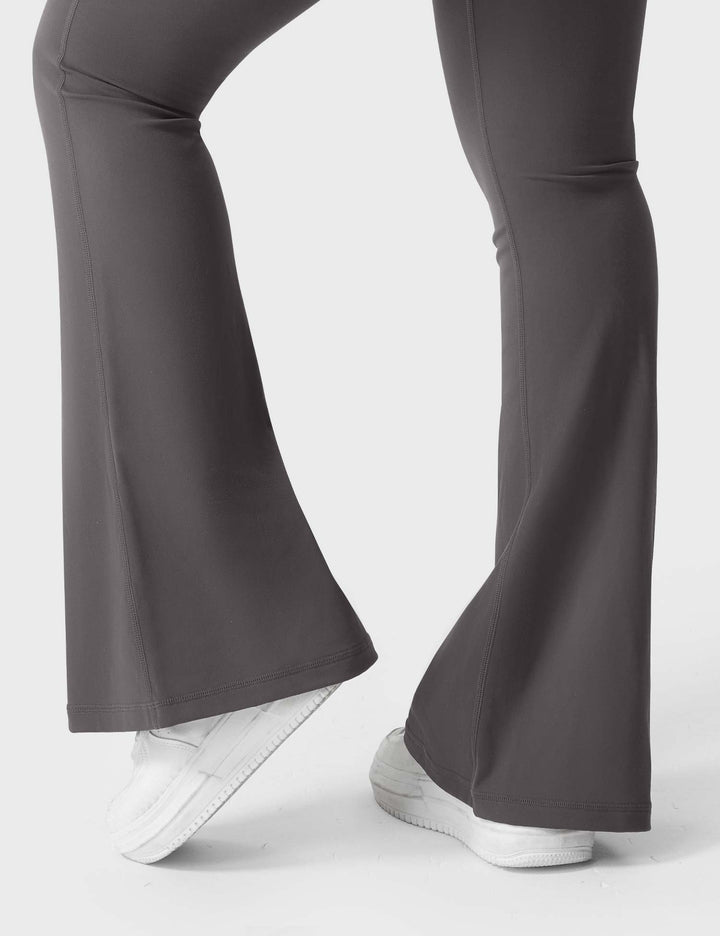 BRITTANY™ | 30" Flared Leggings with Pockets