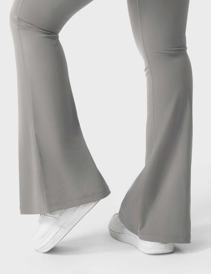 BRITTANY™ | 30" Flared Leggings with Pockets